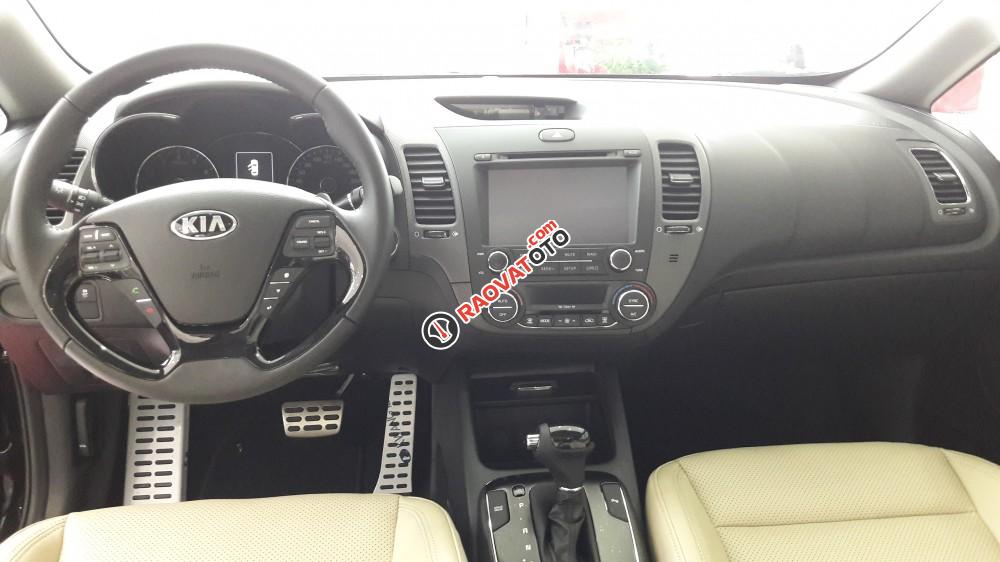 Bán xe Kia Cerato 2016, màu đen, giá tốt Lh: 0966108885-2