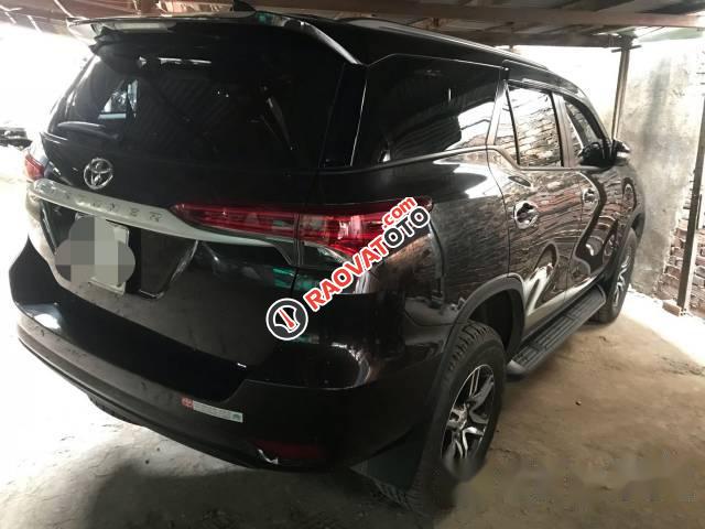 Bán ô tô Toyota Fortuner 2.4G đời 2017, màu xám số sàn-3