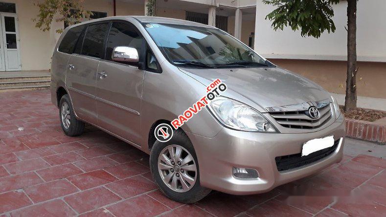 Bán ô tô Toyota Innova đời 2010 chính chủ-0