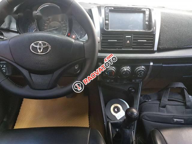 Cần bán xe Toyota Vios MT đời 2014, màu trắng-3