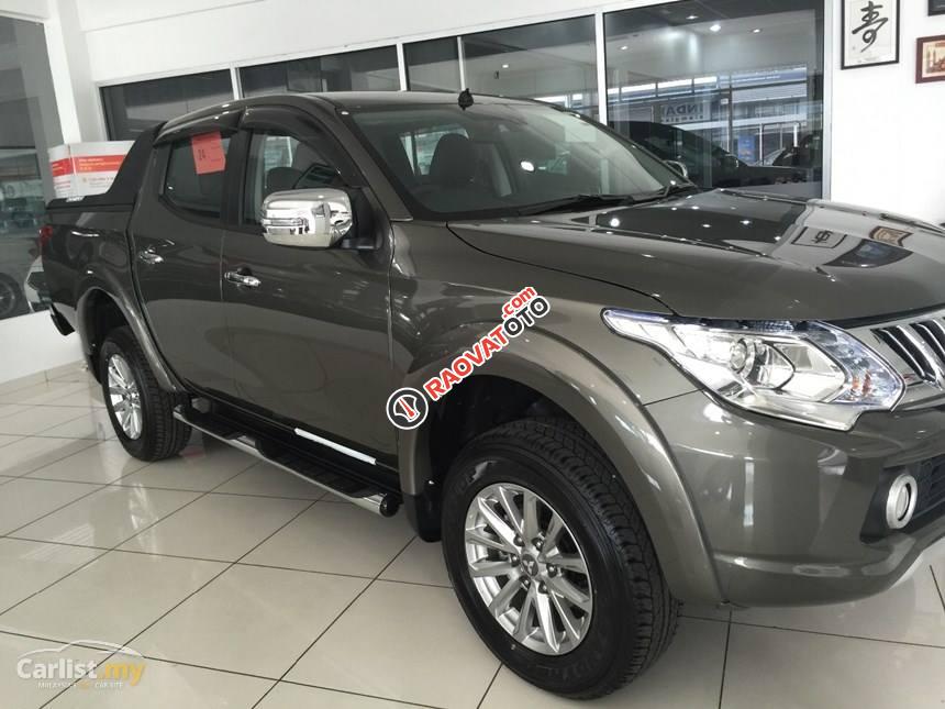 Bán xe Mitsubishi Triton 2018 tại Quảng Bình, đủ màu, khuyến mãi khủng - Hotline: 0911.37.2939-2