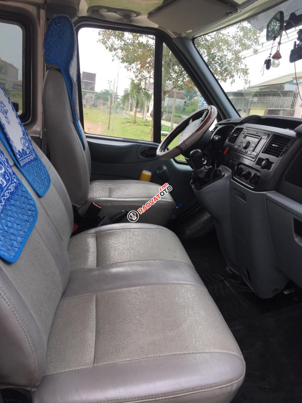 Bán gấp xe Ford Transit 2010, màu bạc, xe nhập-5