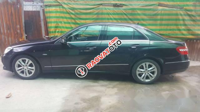 Bán Mercedes E250 đời 2009, màu đen như mới-2