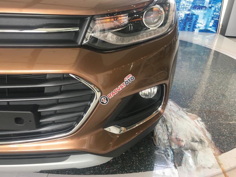 Chevrolet Trax 1.4L Turbo 2017, nhập khẩu nguyên chiếc, xe đủ màu, xe giao liền, hỗ trợ vay lãi suất thấp-4