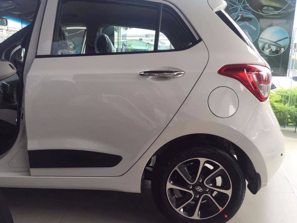 Cần bán xe Hyundai Grand i10 2017, màu trắng, nhập khẩu chính hãng-4