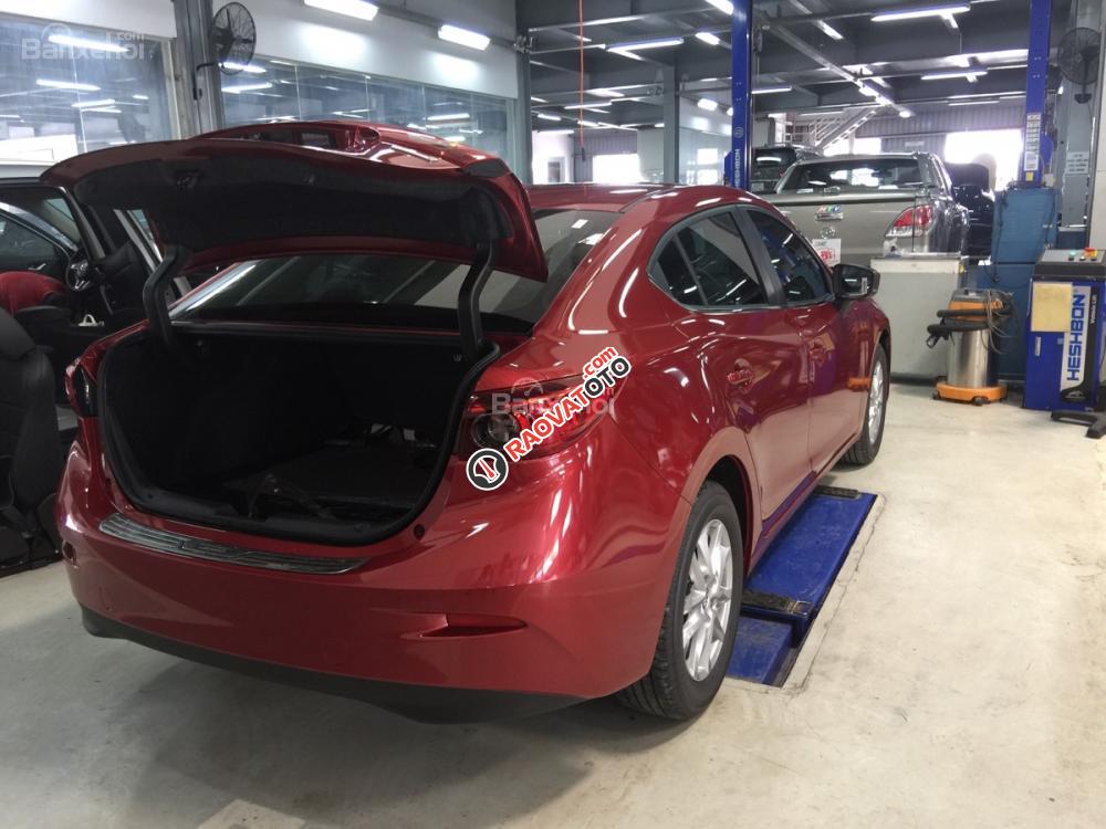 Mazda 3 Facelift 2017 thanh toán 180 triệu - lăn bánh-2