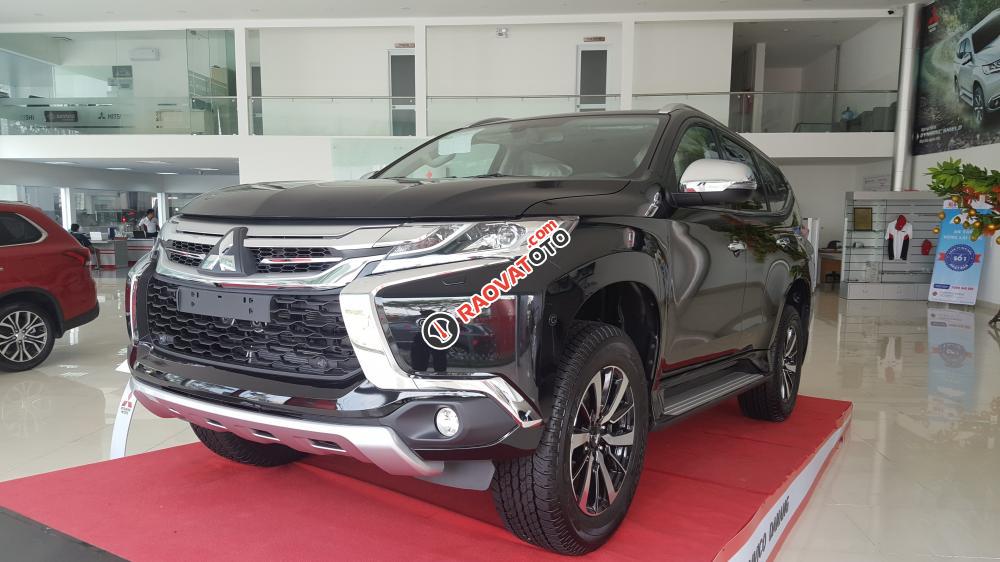 Bán Mitsubishi Pajero Sport đời 2018, màu đen, xe nhập. Tại Quảng Nam, Quảng Trị Huế, Đà Nẵng - Mr Hòa 0917478445-5