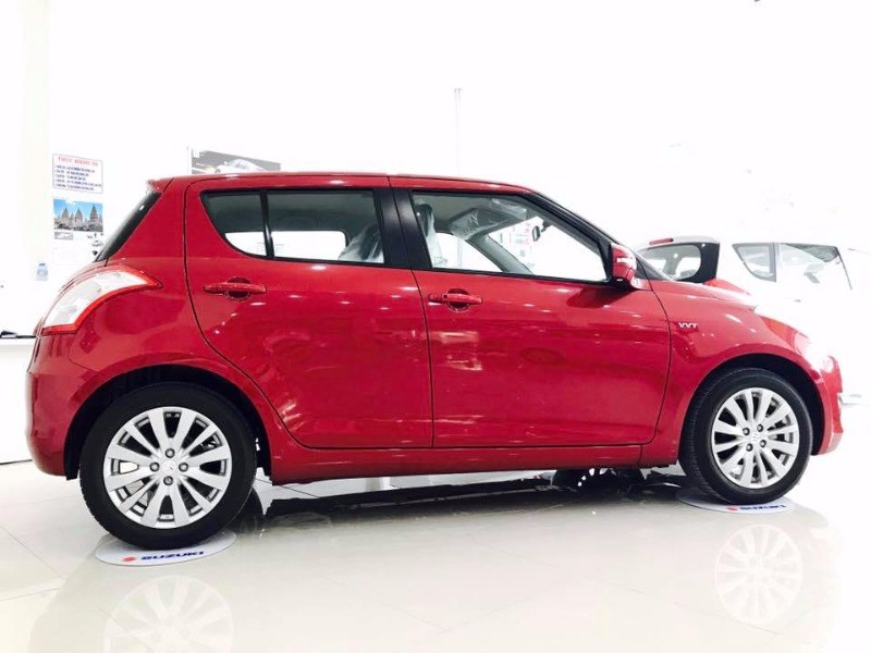 Bán ô tô Suzuki Swift năm 2017, màu đỏ, nhập khẩu nguyên chiếc, giá chỉ 529 triệu-3