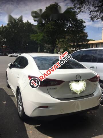 Bán xe Mazda 3 đời 2016, màu trắng số tự động-0