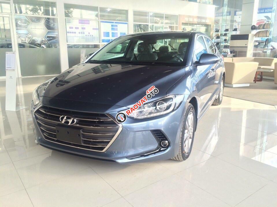 Bán Hyundai Elantra đời 2018 màu trắng tại Hyundai Đắk Lắk, hỗ trợ vay vốn 80% giá trị xe, hotline 0935904141- 0948945599-10