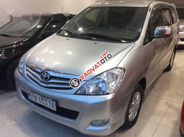 Bán Toyota Innova G đời 2010, màu bạc-1