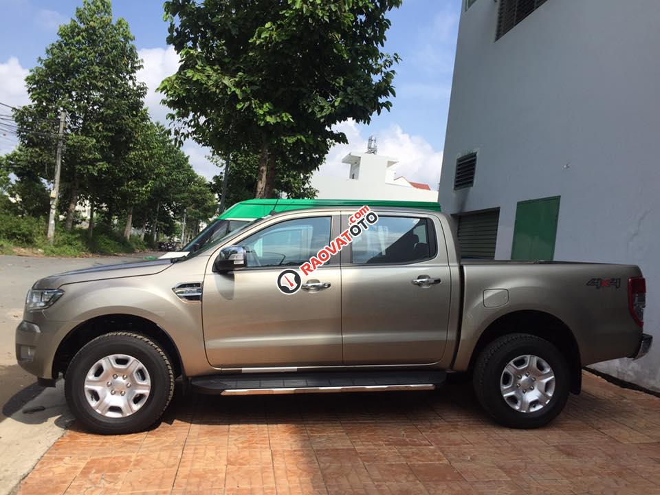Bán xe Ford Ranger giá rẻ, bản XLT 4x4 MT đời 2017, nhập khẩu Thái Lan, hỗ trợ trả góp 80%-2