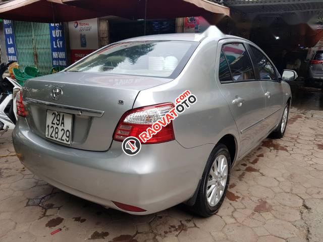 Bán xe Toyota Vios đời 2011, màu bạc số tự động, giá 455tr-3