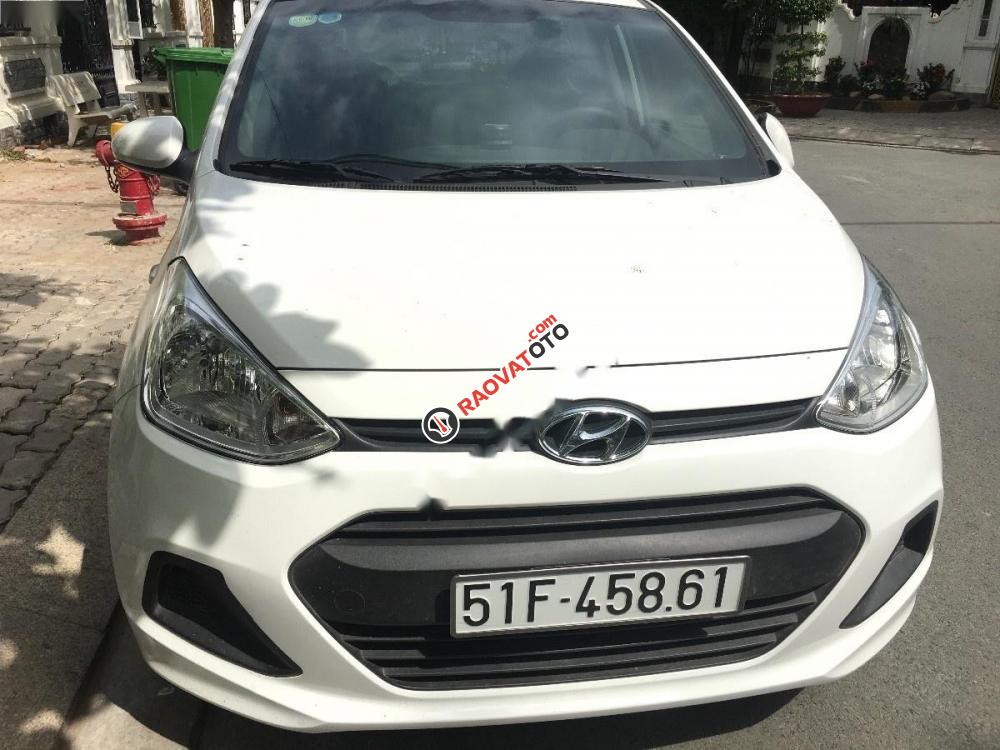 Bán ô tô Hyundai Grand i10 1.0 MT Base đời 2017, màu trắng số sàn, giá chỉ 305 triệu-1