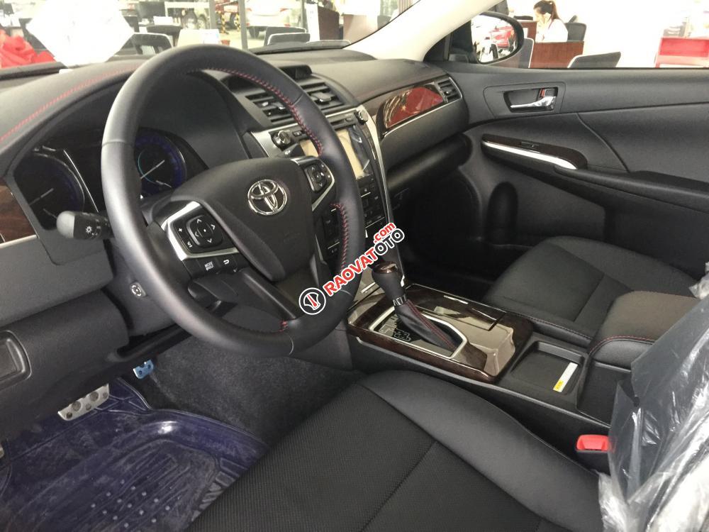 Toyota Hải Dương bán Camry 2017, đủ màu, giá tốt, hỗ trợ trả góp 80% (7 năm), lãi suất thấp - LH: 096.131.4444 Ms. Hoa-5