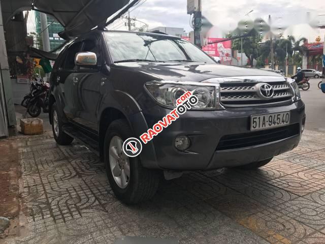 Bán Toyota Fortuner đời 2010 số sàn, giá 650tr-1