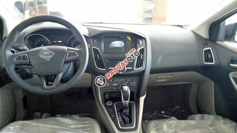 Bán ô tô Ford Focus 1.5L đời 2017 giá cạnh tranh-6