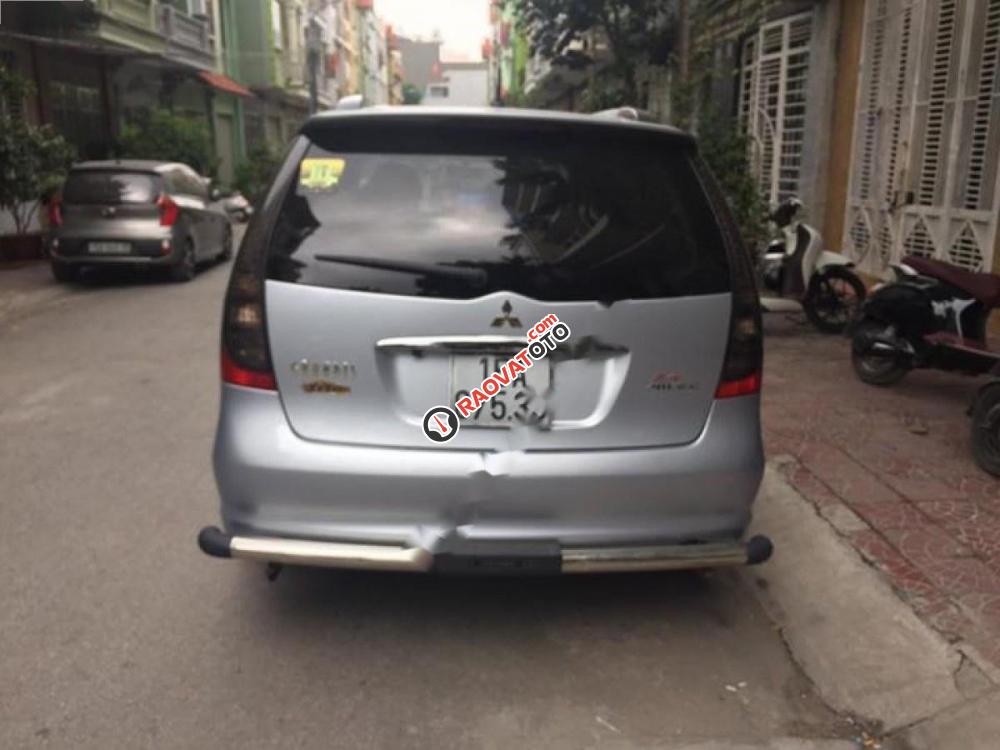 Cần bán lại xe Mitsubishi Grandis đời 2008, màu bạc, xe gia đình-0