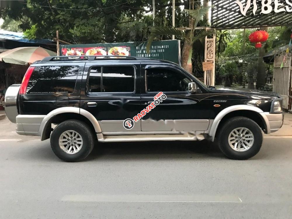 Bán xe Ford Everest 2007, màu đen còn mới-4