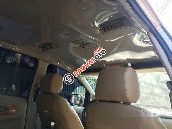 Bán ô tô Toyota Innova đời 2010 chính chủ-4