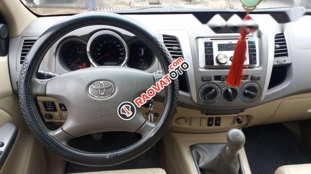 Xe Toyota Fortuner 2.5G MT đời 2012 xe gia đình, 645tr-4