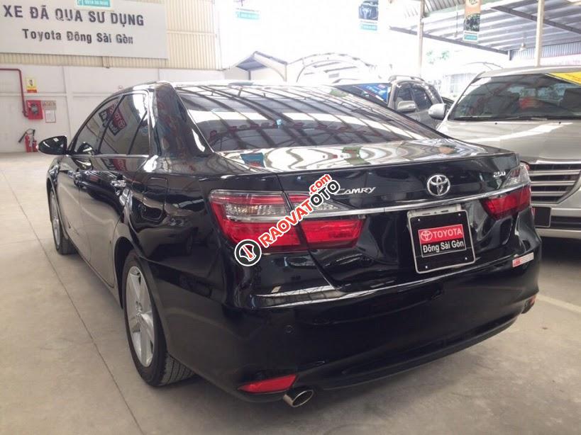 Cần bán Toyota Camry 2.5Q 2015, màu đen-2