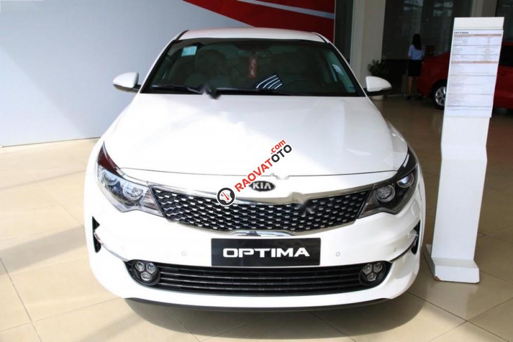 Bán Kia Optima đời 2018, màu trắng-0