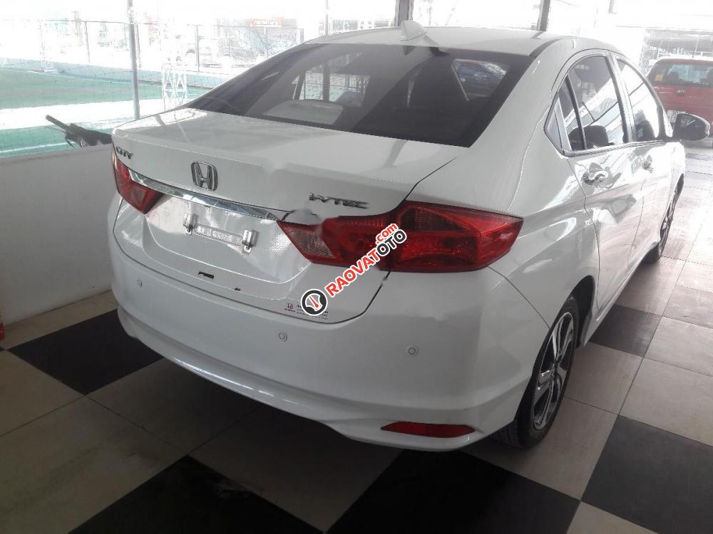 Cần bán lại xe Honda City 2016, màu trắng-3