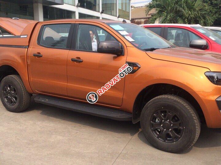 Bán Ford Ranger XLS AT SVP 2018, mới 100%, nhập Thái, chỉ có tại Saigon Ford, gọi ngay: 0908.869.497-1