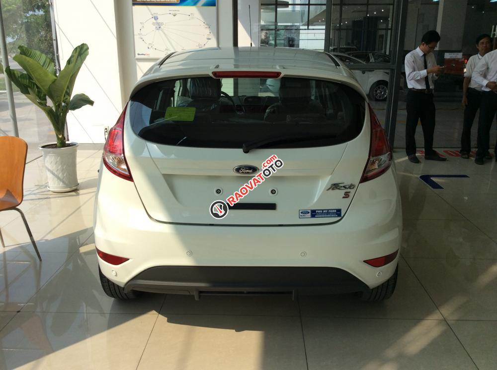 Bán Ford Fiesta giá cạnh tranh, tặng phụ kiện, giao xe ngay, hỗ trợ 80% NH-3