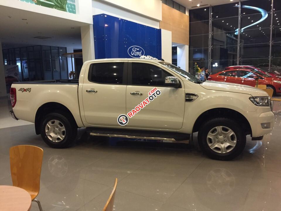 Cần bán xe Ford Ranger XLT năm 2016, màu trắng, nhập khẩu chính hãng giá tốt-1