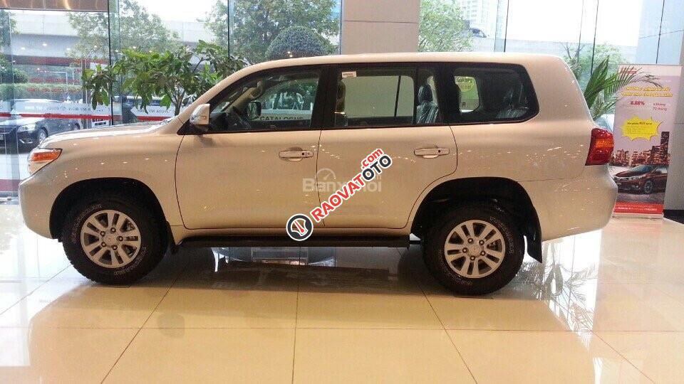 Toyota Land Cruiser bạc, Sx 2017 - Cập nhật lô xe tháng 4 - đại lý Toyota Mỹ Đình / Hotline: 0973.306.136-3