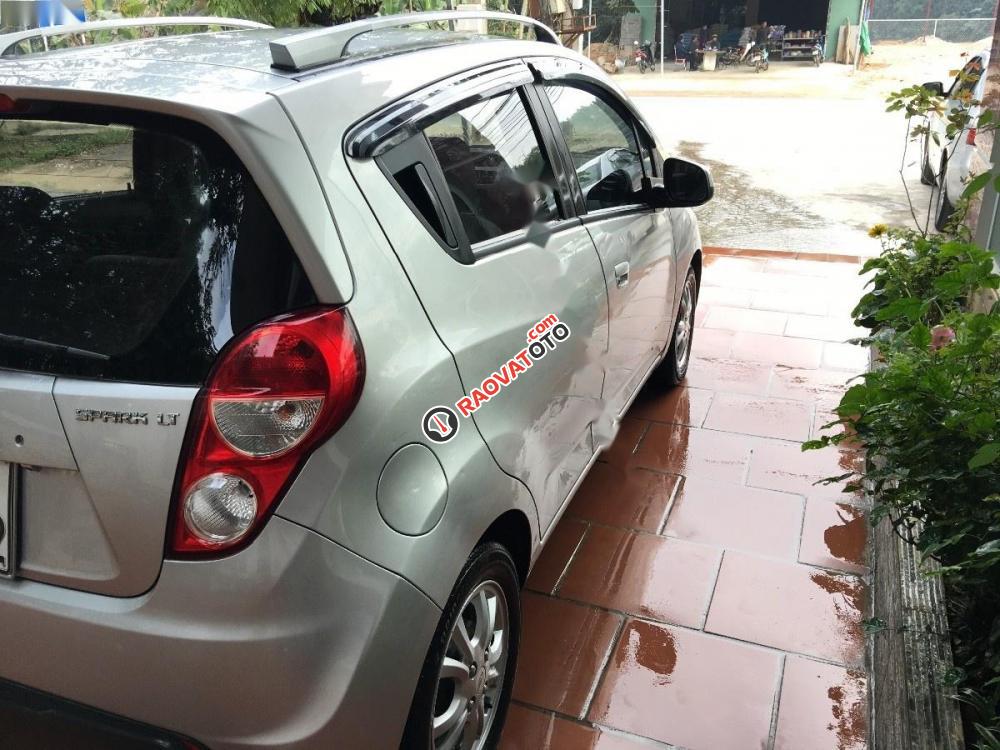 Bán Chevrolet Spark LT đời 2013, màu bạc-4