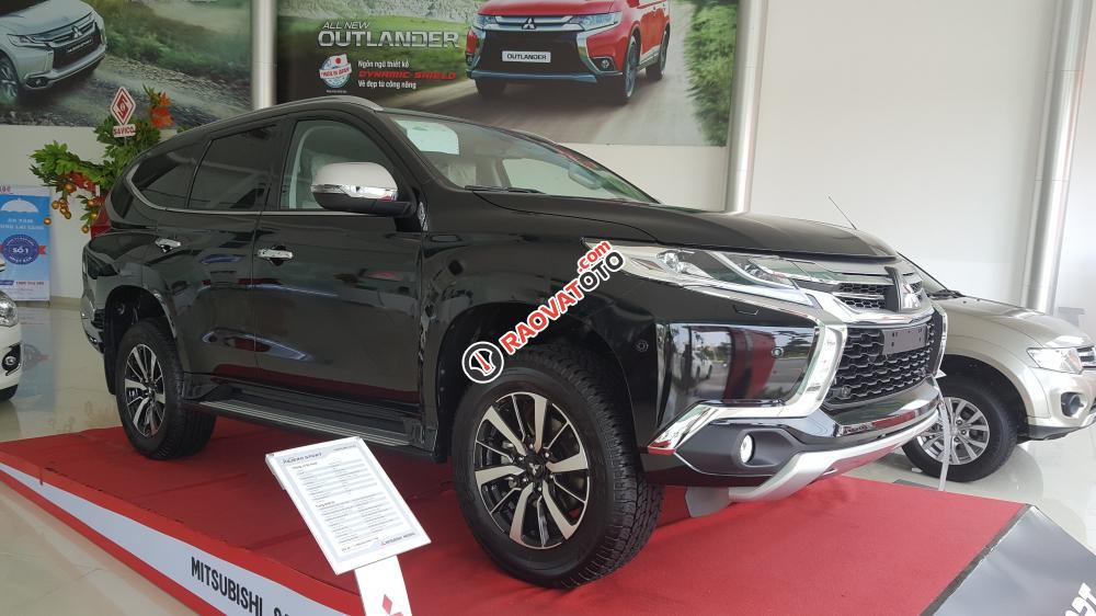 Bán Mitsubishi Pajero Sport đời 2018, màu đen, xe nhập. Tại Quảng Nam, Quảng Trị Huế, Đà Nẵng - Mr Hòa 0917478445-3