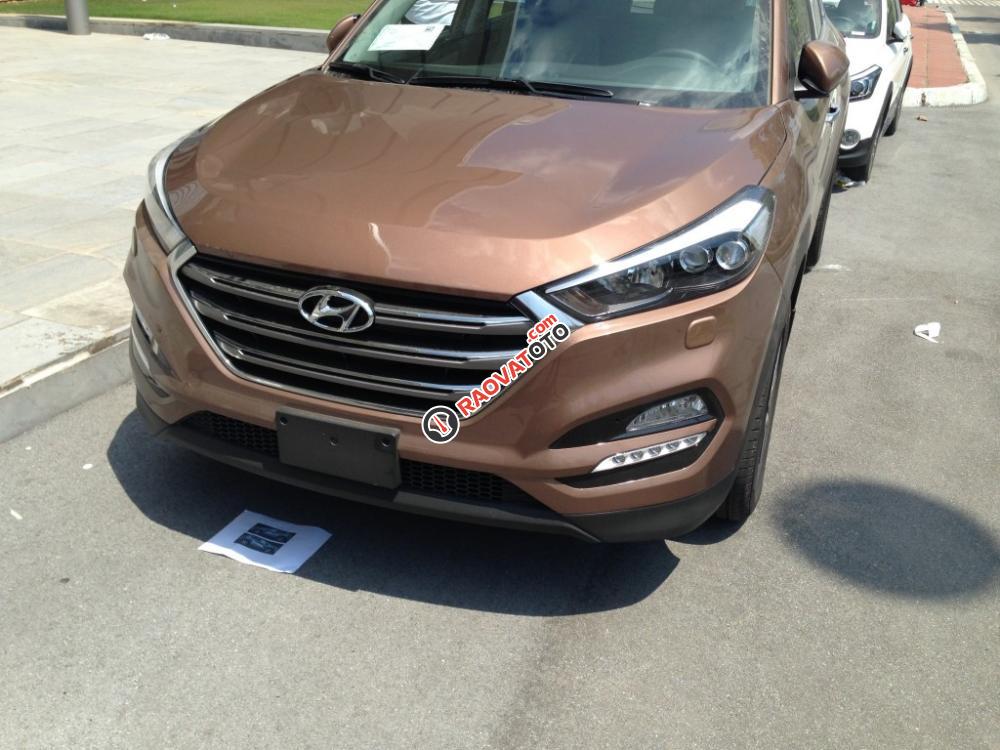 Cần bán Hyundai Tucson tự động 2018 màu trắng, 0936836096-0