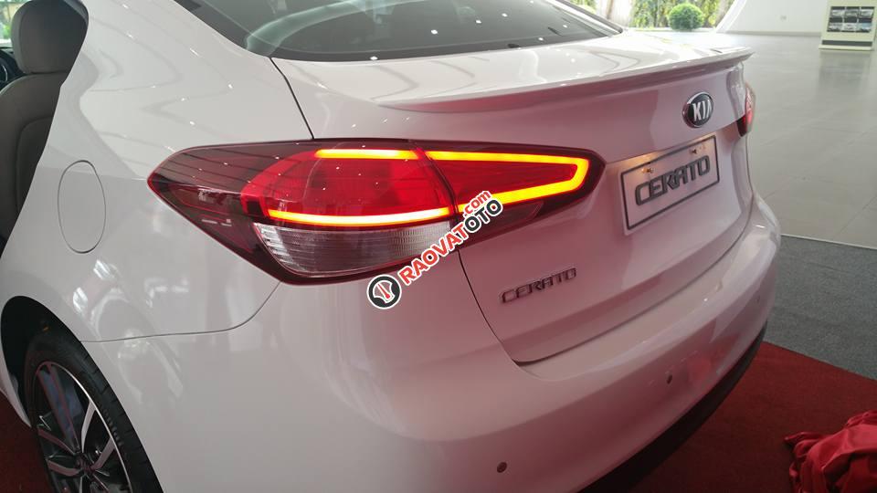 Kia Cerato 1.6, trả góp 80 % chứng minh tài chính miễn phí, 0912811858-4