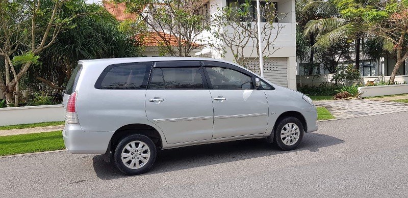 Bán Toyota Innova G đời 2011, màu bạc, nhập khẩu chính hãng, chính chủ-1