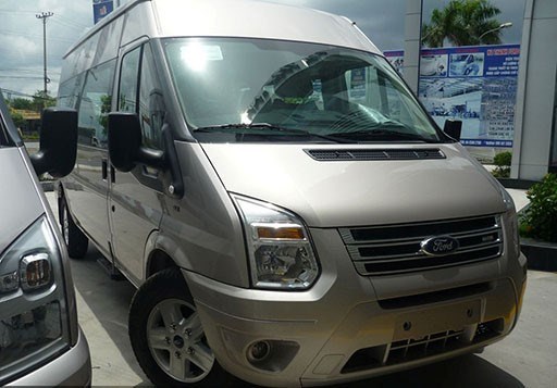 Bán ô tô Ford Transit 2.4L MT Medium đời 2017, nhập khẩu -2