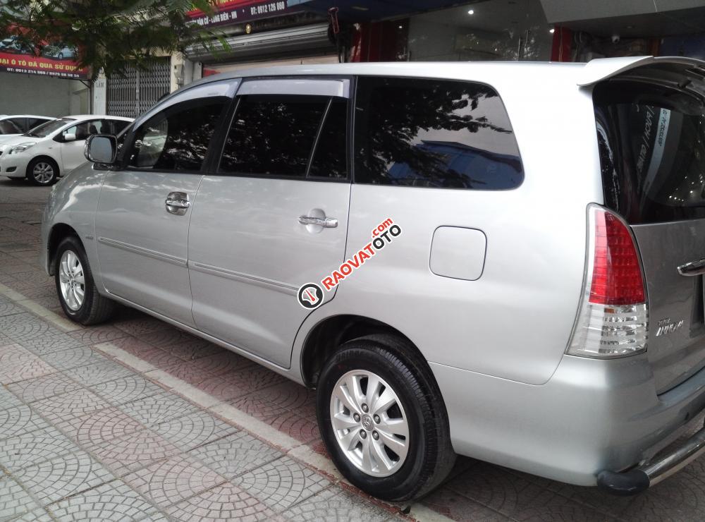 Bán xe Toyota Innova G màu ghi bạc, số sàn, SX cuối 2010, BS Hà Nội-2