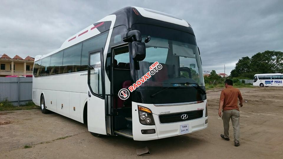 Xe Hino Universe K47 Hồng Hà, kiểu dáng mới nhất 2017-0