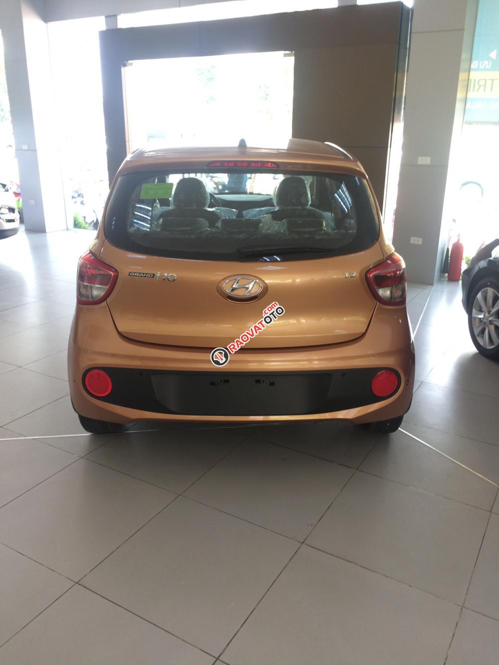 Bán Hyundai Grand i10 CKD 2018 vàng cam, giá nét giao ngay, khuyến mãi đầy đủ-5