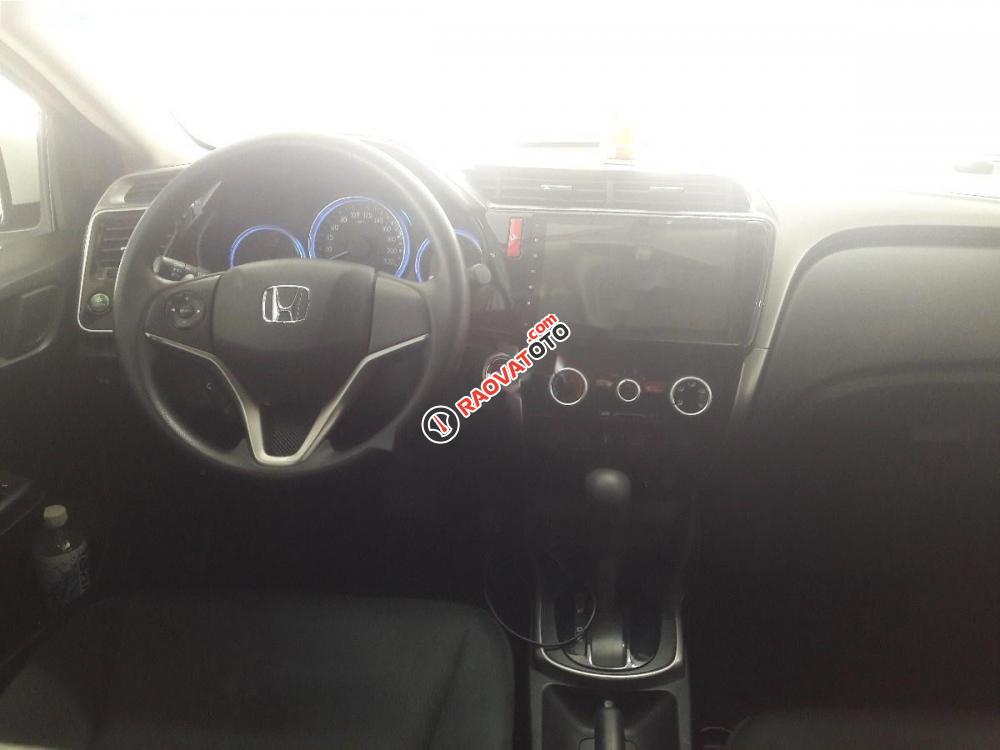 Cần bán lại xe Honda City 2016, màu trắng-0