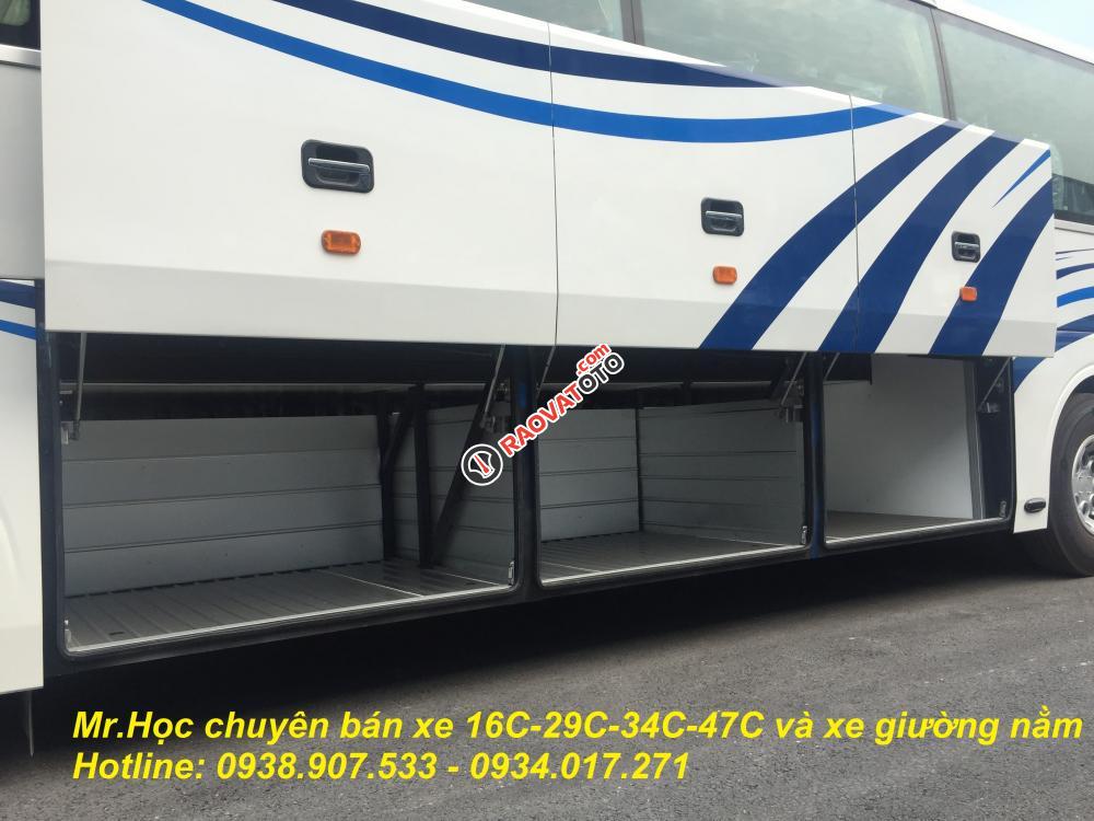 Giá xe Thaco 47 chỗ - giá xe Thaco Universe TB120S 47 chỗ đời mới 2017, 6 bầu hơi, 6 số, thắng điện tử, ABS, mâm nhôm-2