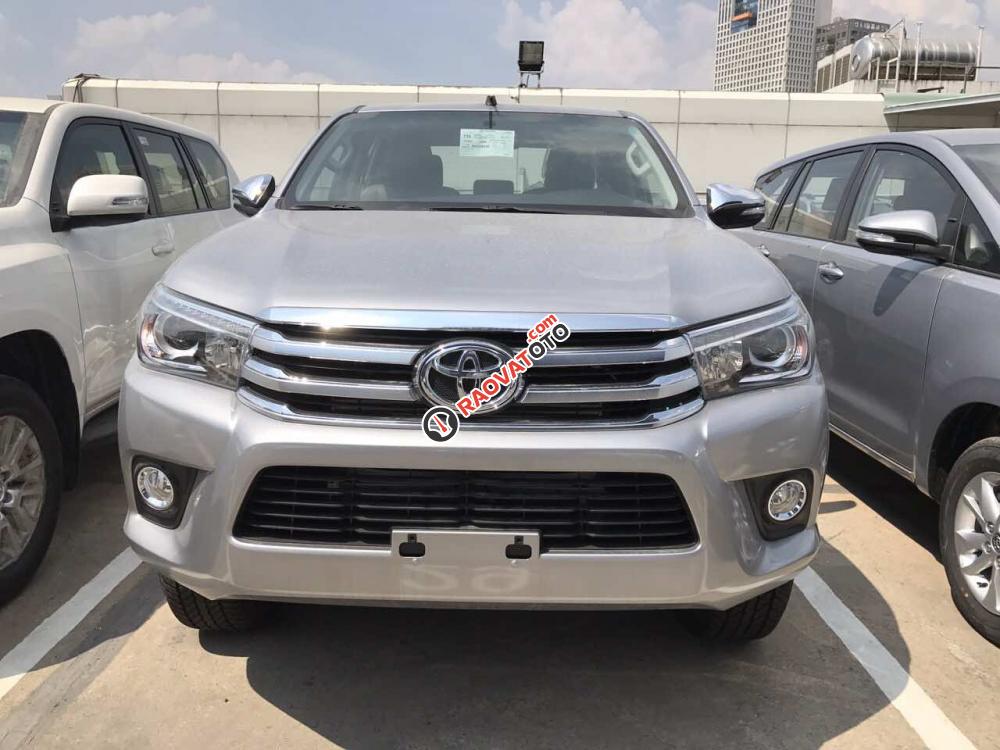 Cần bán Toyota Hilux 2.4E đời 2017, xe số sàn 6 cấp, nhập khẩu chính hãng-0