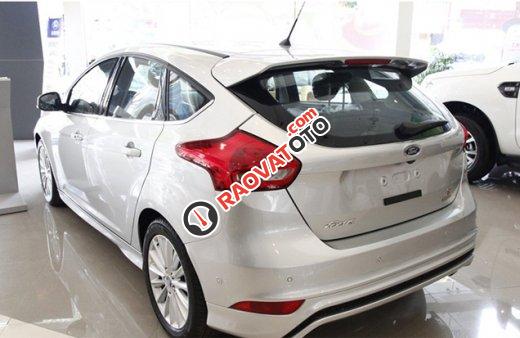 Liên hệ: 0908869497 -Bán Ford Focus model 2018, mới 100%, giá tốt nhất, có xe giao ngay đủ màu, hỗ trợ trả góp đến 80%-5