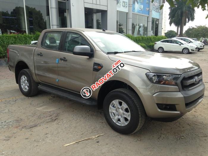 Cần bán xe Ford Ranger XLS MT mới tại Hải Dương, màu ghi vàng, xe nhập giá rất cạnh tranh-1