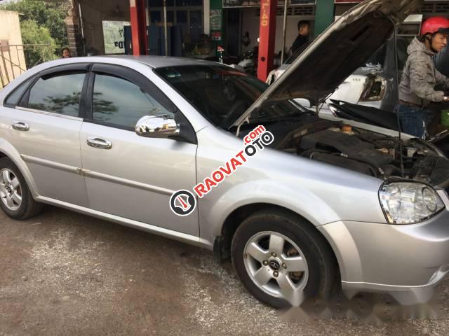 Cần bán Chevrolet Lacetti MT năm 2009, màu bạc-1