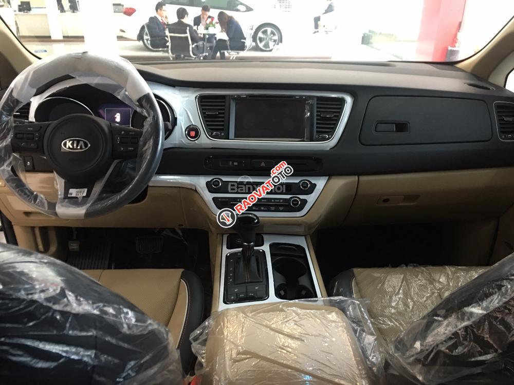 Kia Giải Phóng - Bán xe Kia Sedona, Lh: 00989116855 để biết thêm thông tin về xe và ưu đãi-3
