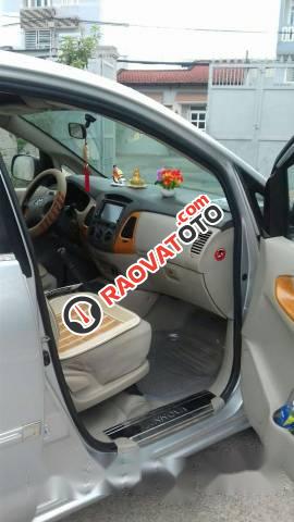 Bán Toyota Innova năm 2010, màu bạc xe gia đình, 396 triệu-4