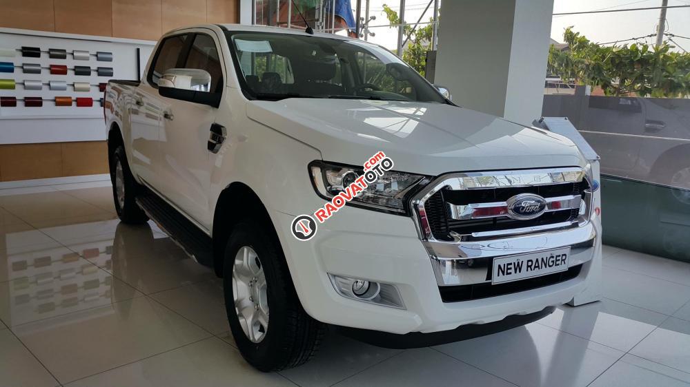 Bán ô tô Ford Ranger XLT 4x4 MT mới tại Hòa Bình, màu trắng, nhập khẩu giá cả cạnh tranh-1